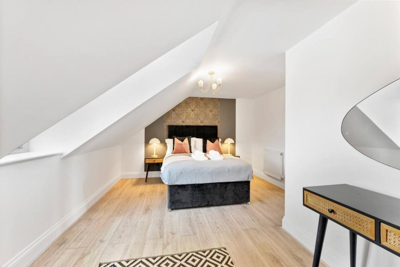 Large 5 Bedroom House In The Cotswolds - Garden *