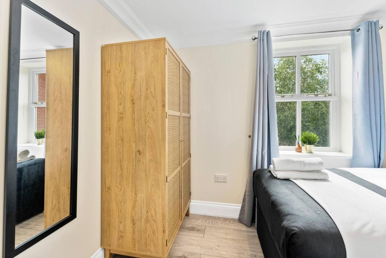 Large 5 Bedroom House In The Cotswolds - Garden Holiday home